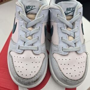 Nike Kids Shoes in Light Pink and Gray